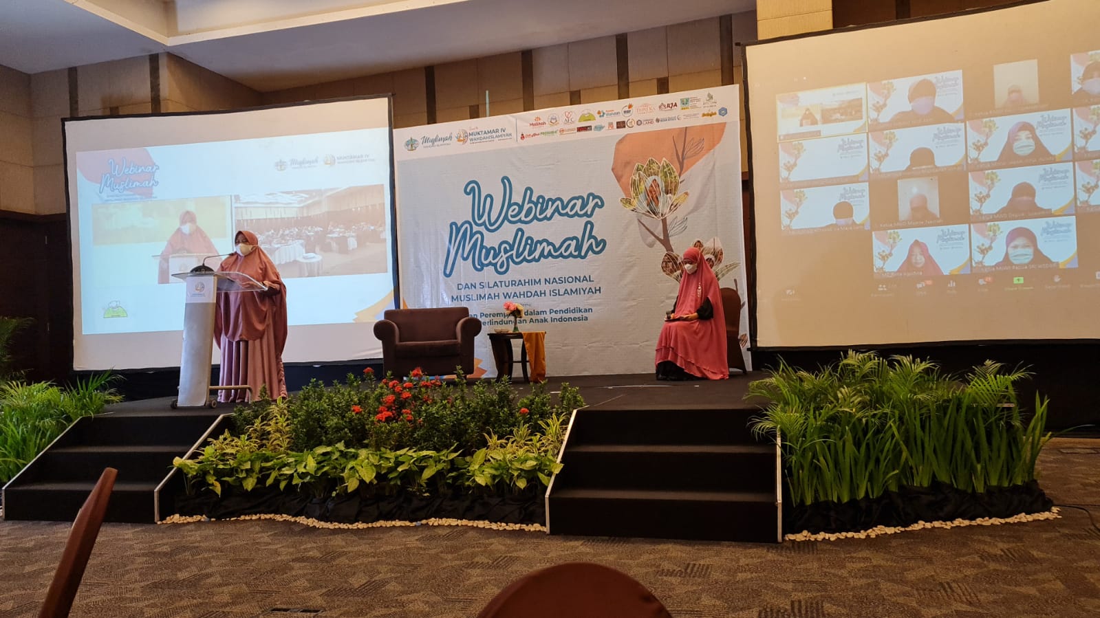 Di Webinar Muslimah Wahdah Islamiyah, Ketua DPRD Sulsel Dorong Kaum Perempuan Aktif Perjuangkan Hak